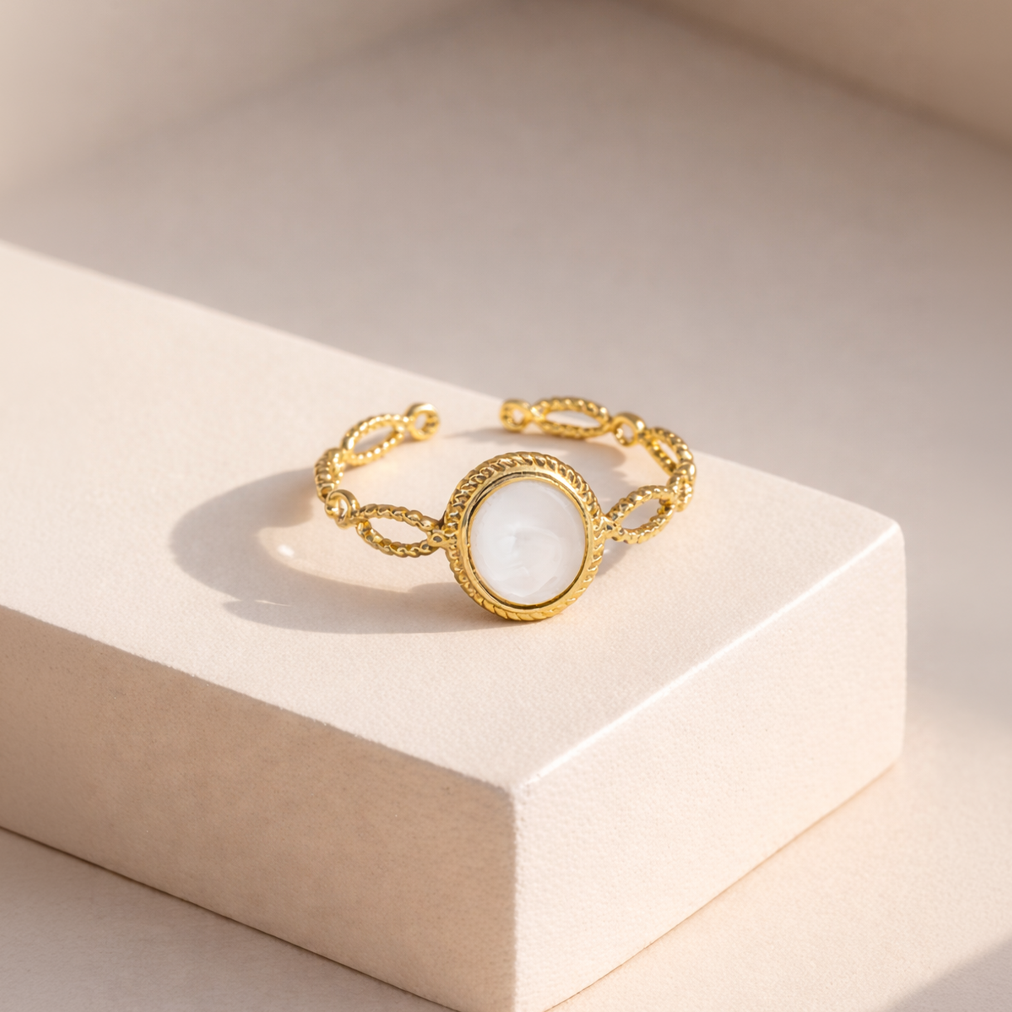 Celeste Oval Ring