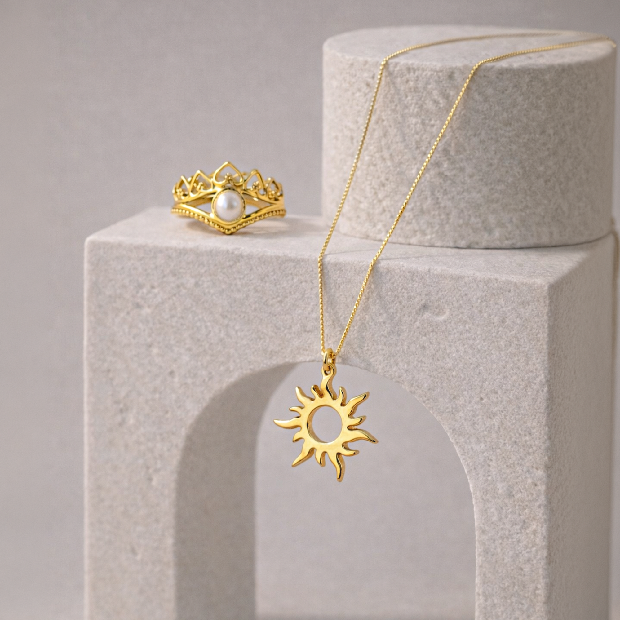 Golden Sun & Pearl Crown Set