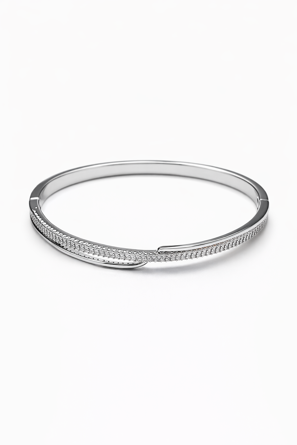 Silver classy bracelet