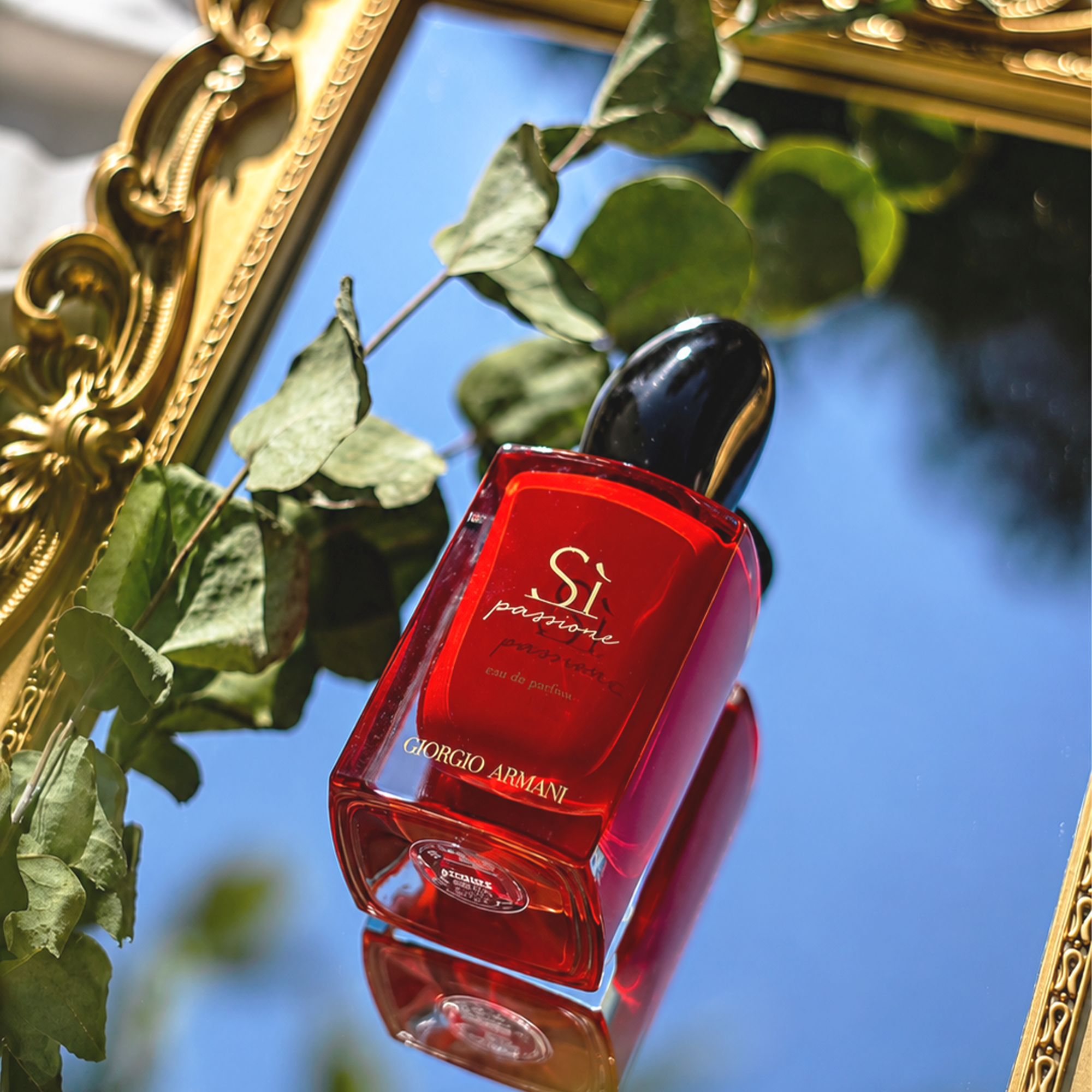 Si Passione Eclat perfume bottle